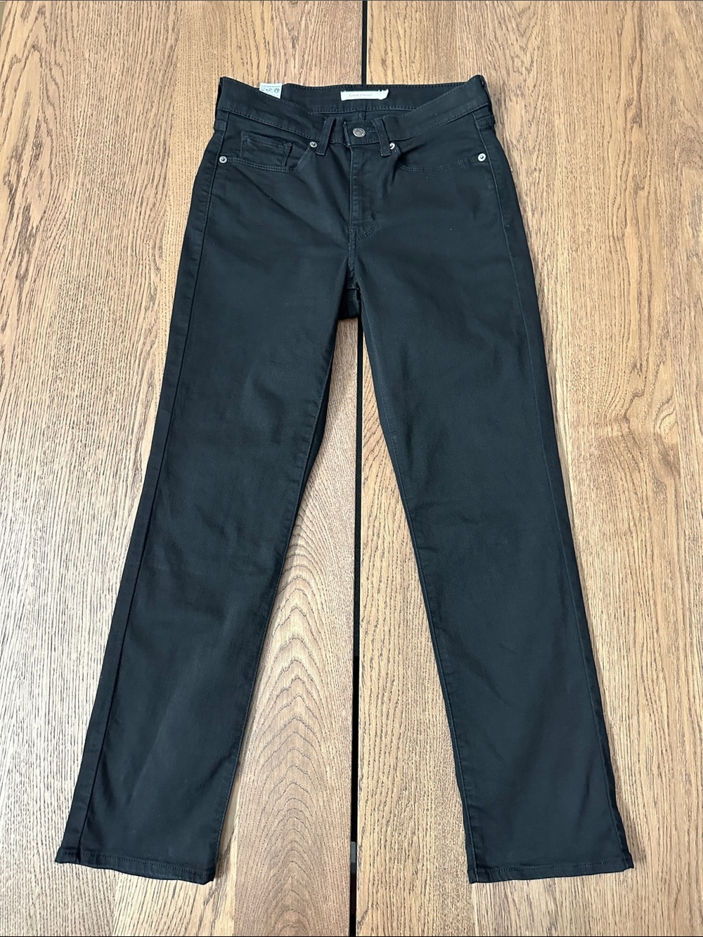 Levi Strauss & CO. Women’s Classic Straight Black Jeans - size 4